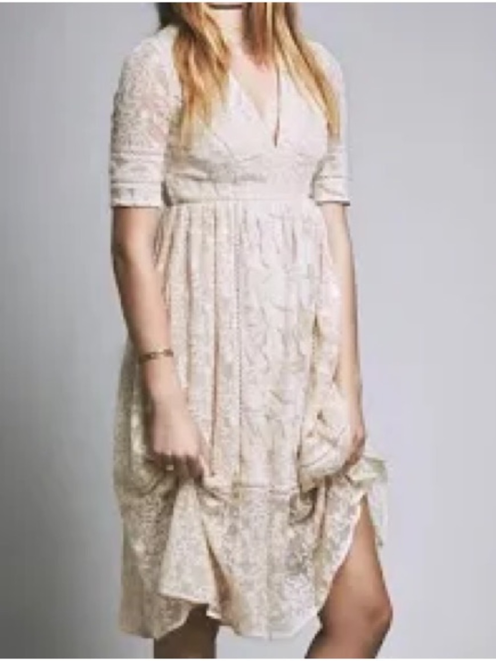 Free People Mountain Laurel Lace Dress featuring a deep V-neckline Sz 0